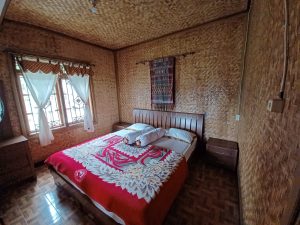RUMAH-KAYU-2-LANTAI-bedroom-scaled